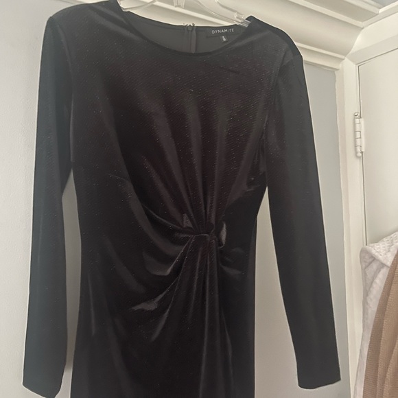 Dynamite velvet dress - Picture 2 of 3